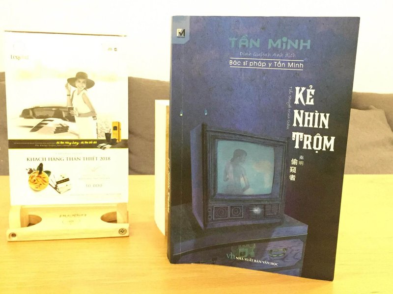 ke-nhin-trom-kham-pha-the-gioi-tam-ly-cua-nhung-nguoi-co-xu-huong-quan-sat-voluyendinhphong-org-45-1