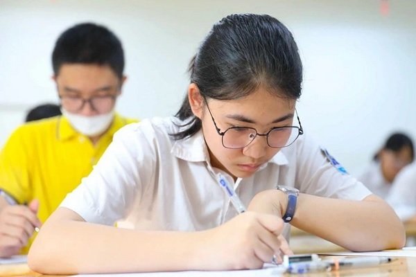 lo-trinh-vang-on-thi-toan-2025-bi-kip-chinh-phuc-diem-10-voluyendinhphong-org-0-2